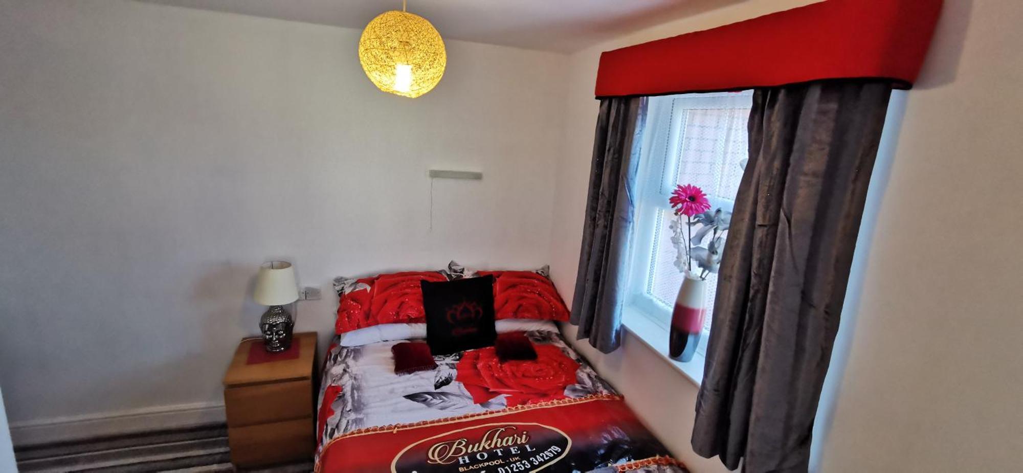 Bukhari Hotel Blackpool Room photo