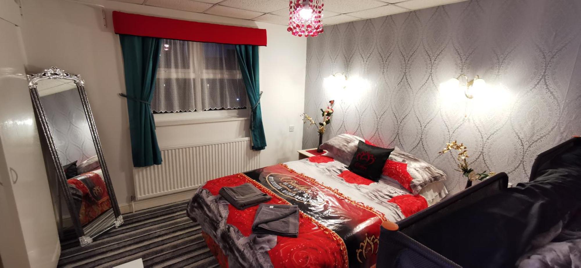 Bukhari Hotel Blackpool Room photo