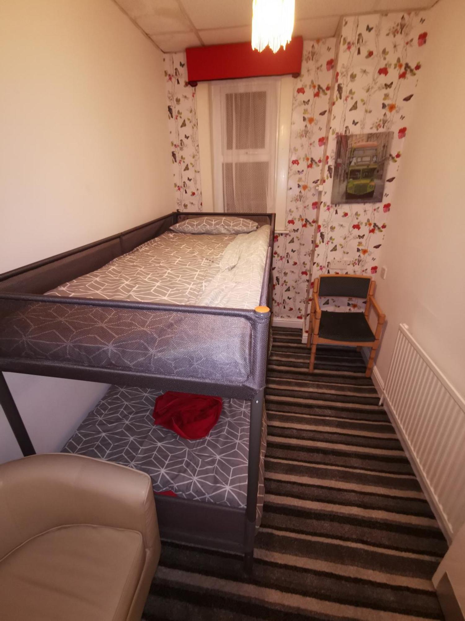 Bukhari Hotel Blackpool Room photo