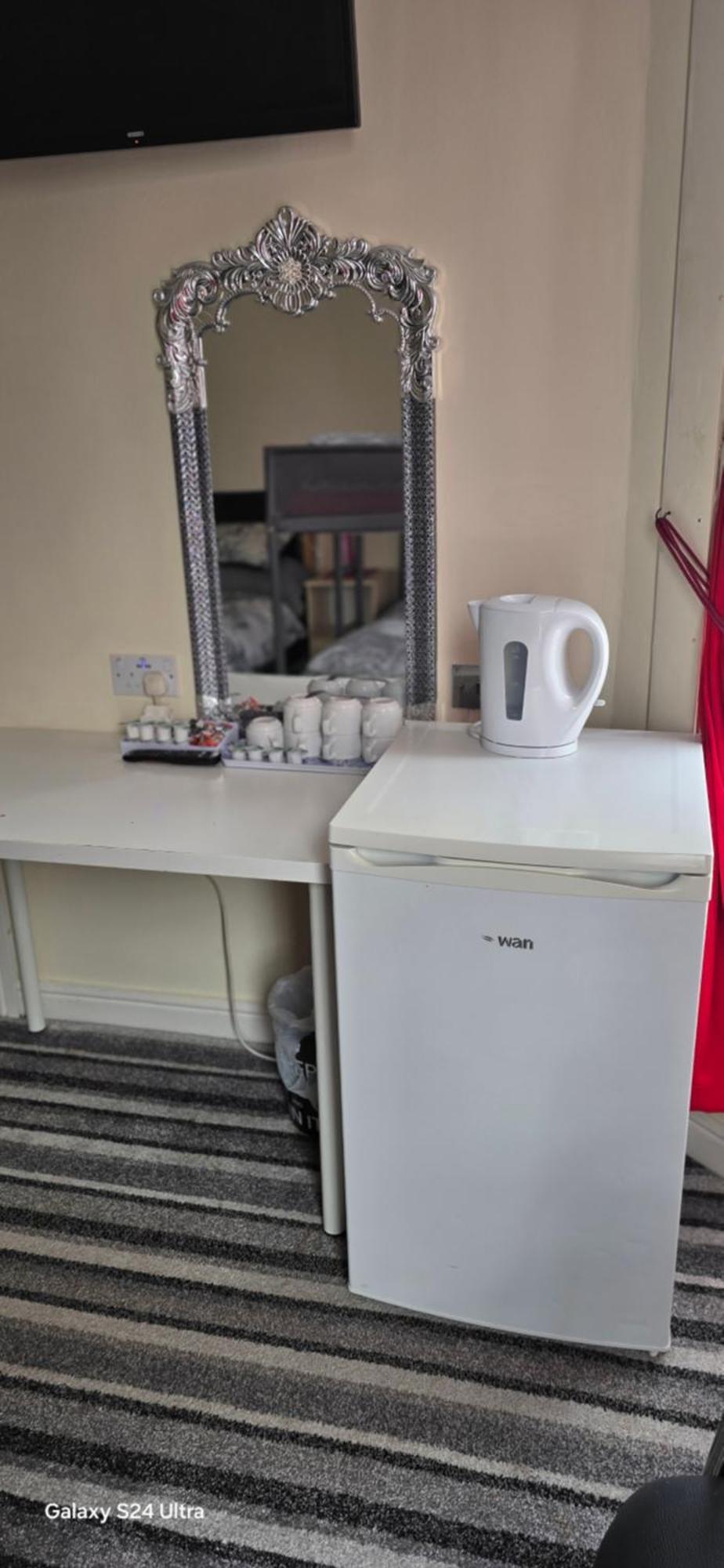 Bukhari Hotel Blackpool Room photo